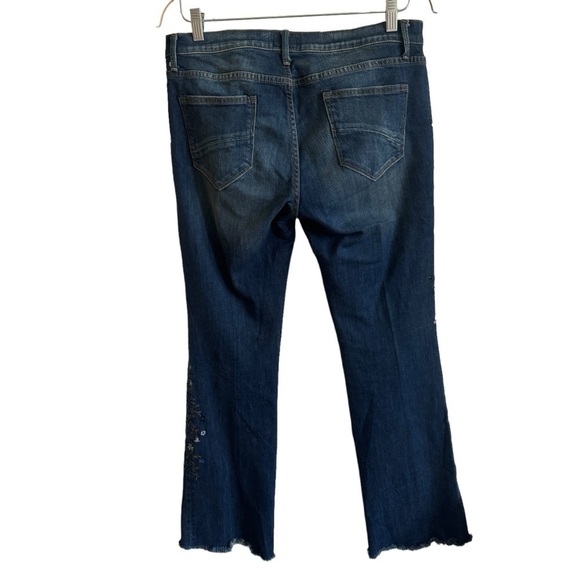 Driftwood Eva Raw Hem Floral Embroidery Jeans, Size 31 - Picture 7 of 10